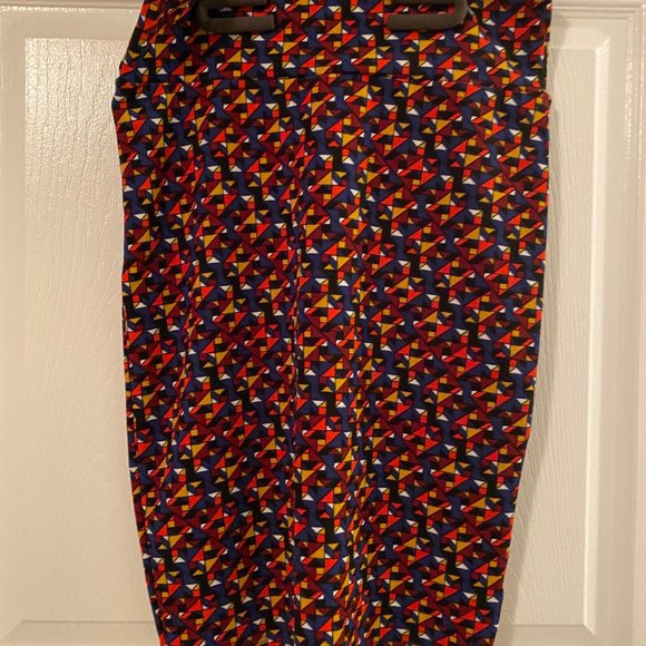 EUC LuLaRoe Geometric Cassie Skirt S - Picture 3 of 6